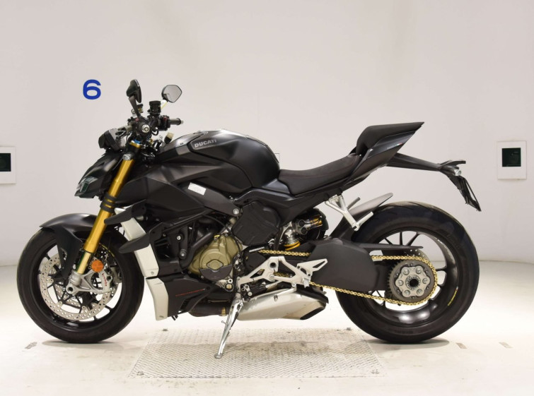 Мотоцикл Ducati STREET FIGHTER V4S с пробегом 7531 km