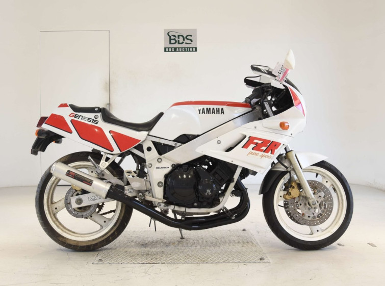 Мотоцикл Yamaha FZR400 с пробегом 11218 km