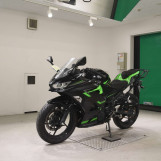 Мотоцикл Kawasaki NINJA400 з пробігом 17834 km
