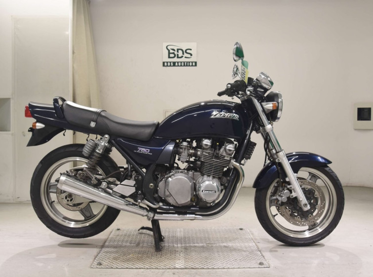 Мотоцикл Kawasaki ZEPHYR750 з пробігом 61852 km