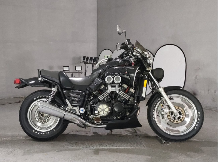 Мотоцикл Yamaha V-MAX1200 з пробігом 27095 m