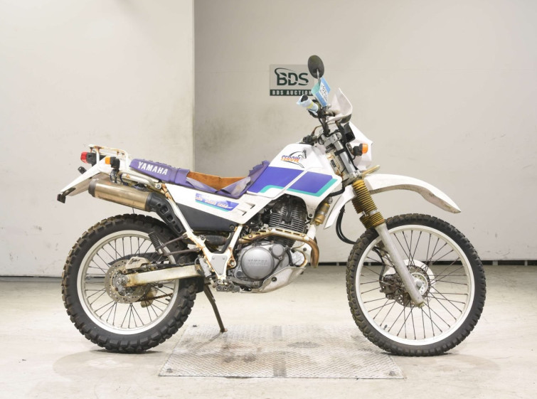 Мотоцикл Yamaha SEROW XT225 з пробігом 8309 km
