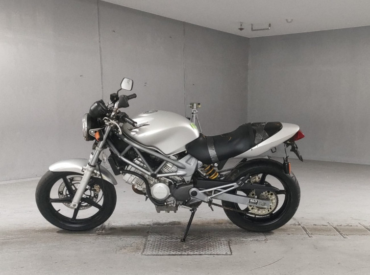 Мотоцикл Honda VTR250 с пробегом 64201 km