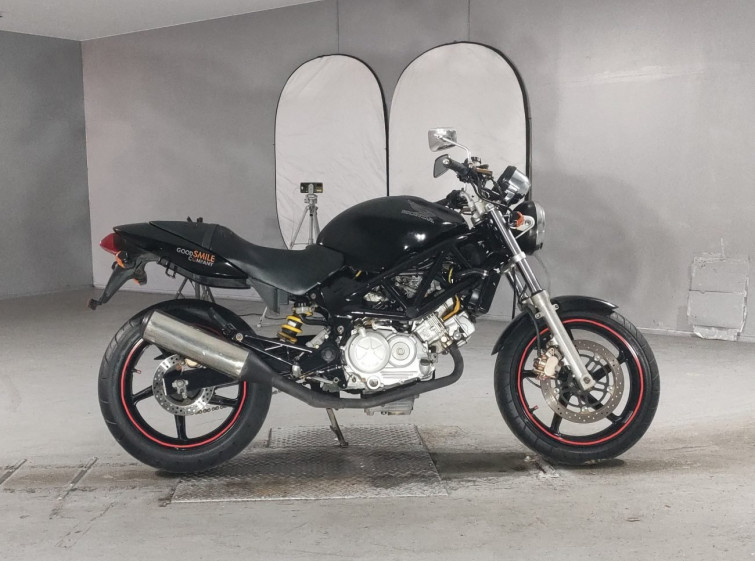 Мотоцикл Honda VTR250 з пробігом 38612 km