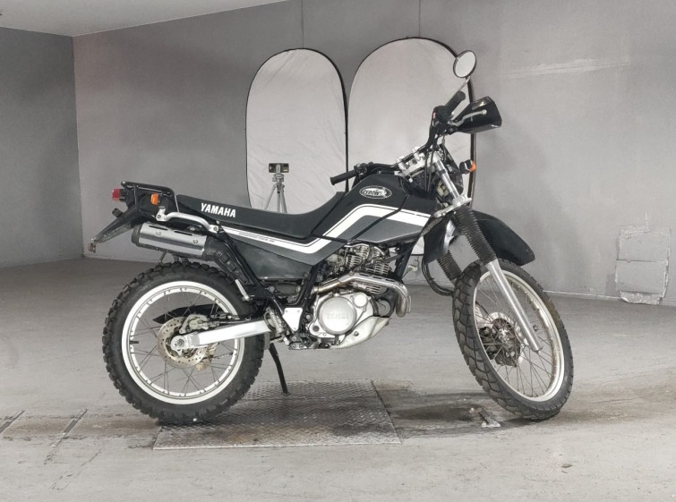 Мотоцикл Yamaha SEROW XT225 с пробегом 23772 km