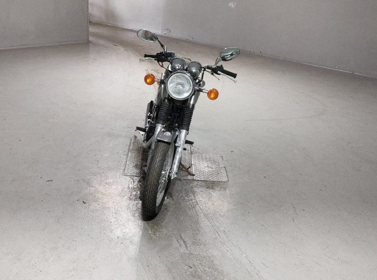 Мотоцикл Yamaha SR400 с пробегом 1062 km