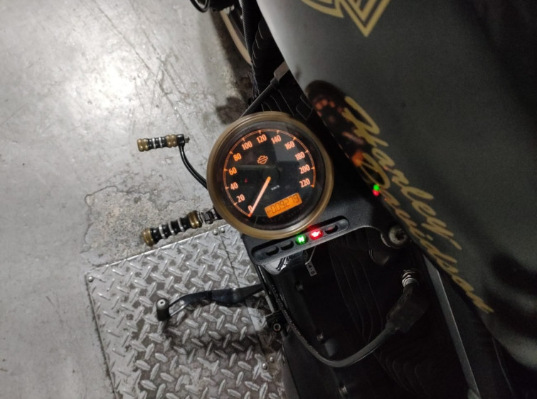 Мотоцикл HD SPORTSTER IRON XL883N з пробігом 9279 km