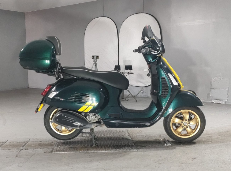 Мотоцикл Vespa GTS300 SUPER з пробігом 38009 km
