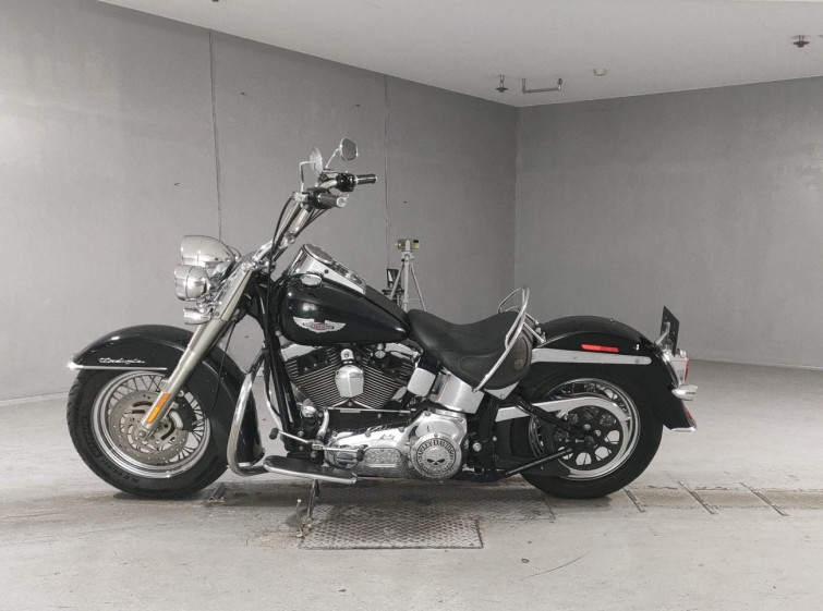 Мотоцикл HD DELUXE FLSTN1450 с пробегом 48080 km