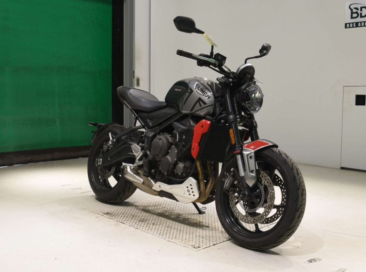 Мотоцикл Triumph TRIDENT660 з пробігом 6800 km
