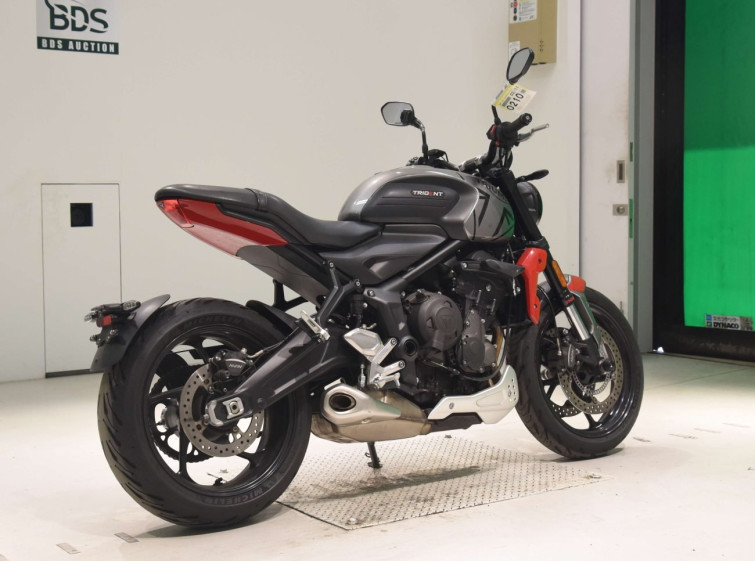 Мотоцикл Triumph TRIDENT660 з пробігом 6800 km