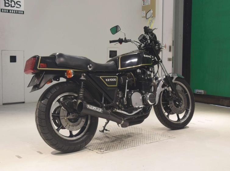 Мотоцикл Kawasaki Z1000MK2 з пробігом 39259 m