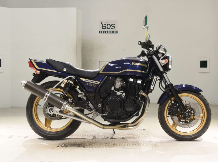 Мотоцикл Kawasaki ZRX400 с пробегом 4471 km