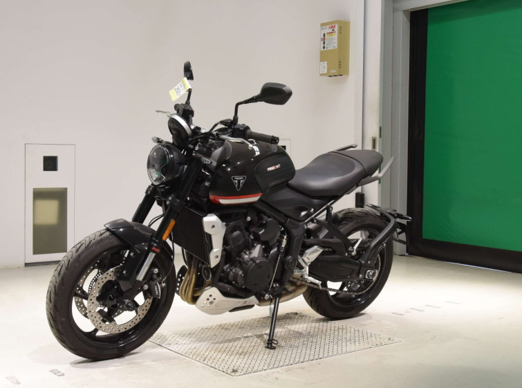 Мотоцикл Triumph TRIDENT660 з пробігом 1602 km