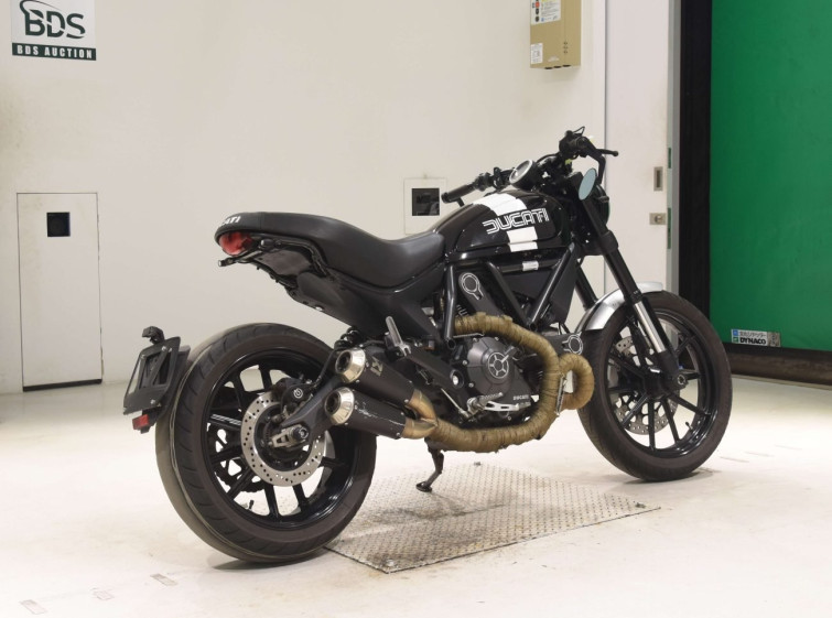 Мотоцикл Ducati SCRAMBLER 803 ICON с пробегом 26874 km