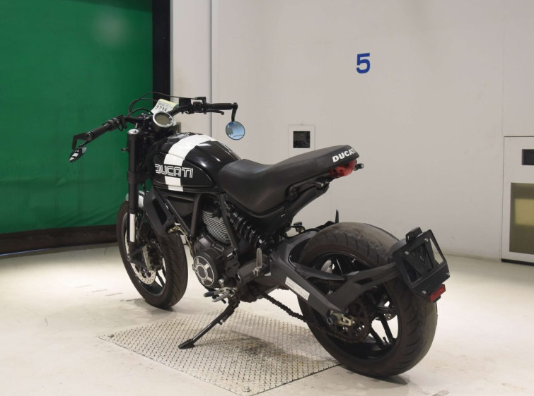 Мотоцикл Ducati SCRAMBLER 803 ICON с пробегом 26874 km