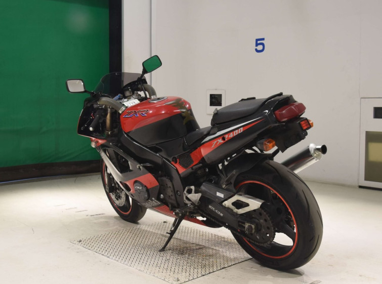 Мотоцикл Kawasaki ZXR400 з пробігом 20626 km