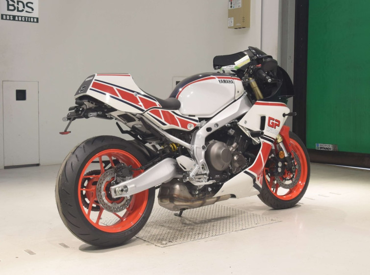 Мотоцикл Yamaha xsr900 gp