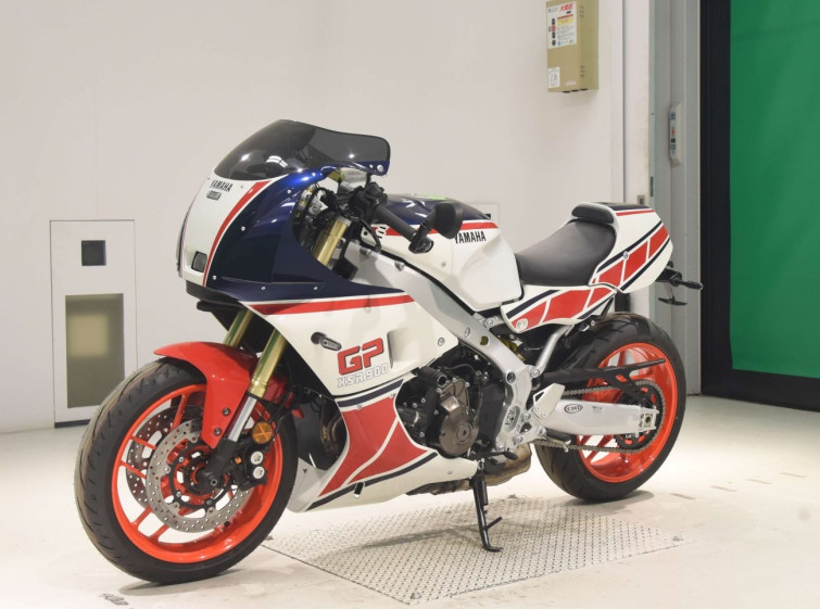 Мотоцикл Yamaha xsr900 gp