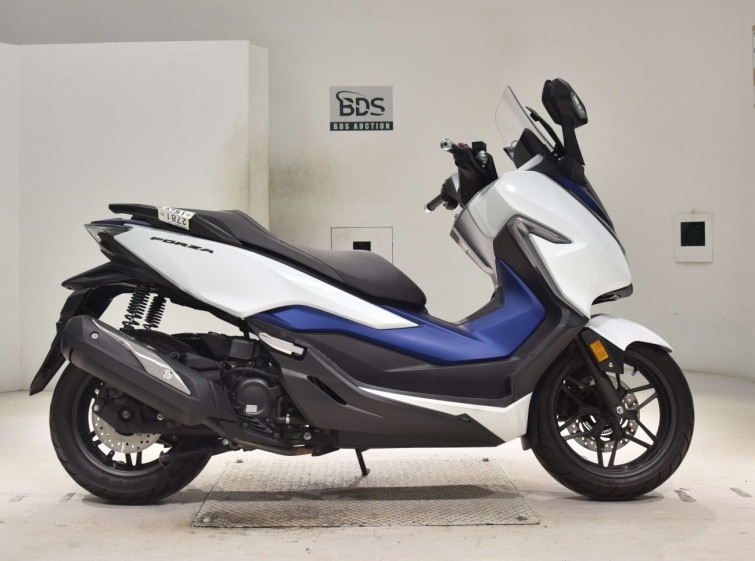 Мотоцикл Honda FORZA с пробегом 13903 km