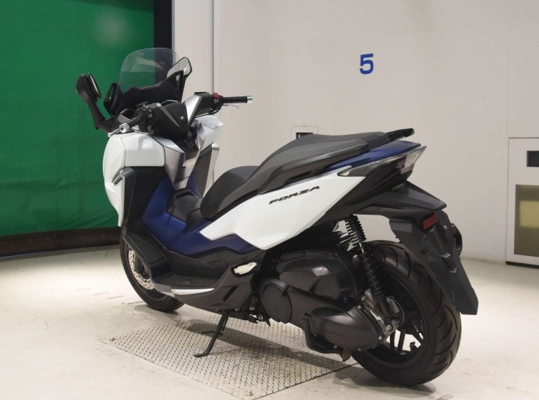 Мотоцикл Honda FORZA с пробегом 13903 km