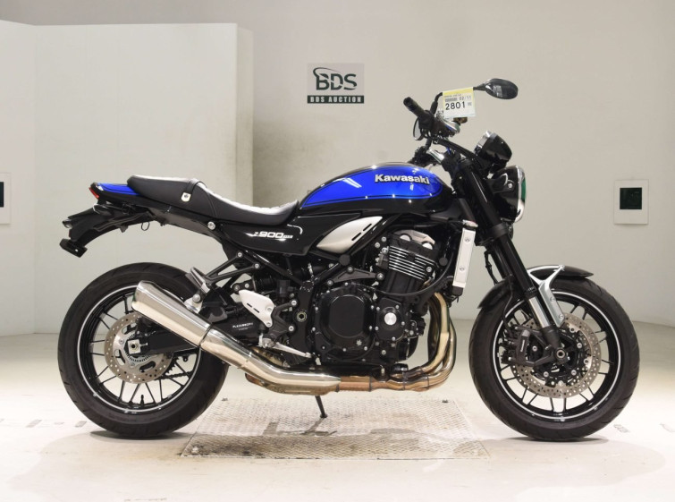 Мотоцикл Kawasaki Z900RS с пробегом 3889 km
