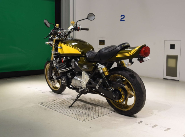 Мотоцикл Kawasaki ZEPHYR1100