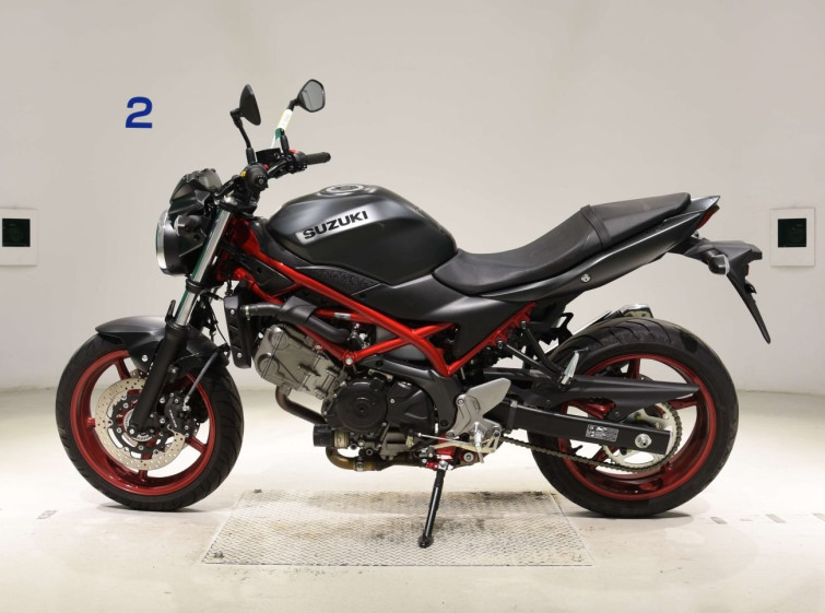 Мотоцикл Suzuki SV650A