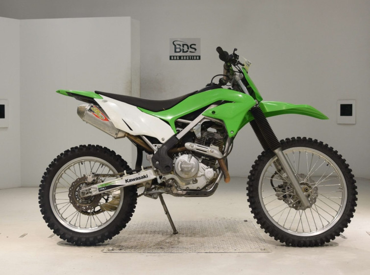 Мотоцикл Kawasaki KLX230R
