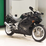 Мотоцикл Honda VFR750F з пробігом 3240 km