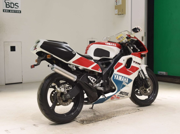 Мотоцикл Yamaha TZR250R з пробігом 16021 km