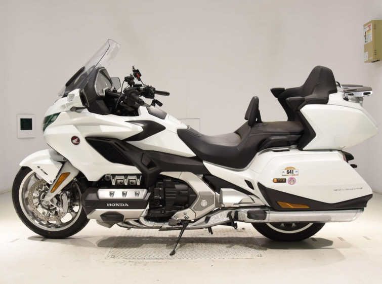 Мотоцикл Honda GL1800 TOUR D з пробігом 3983 km