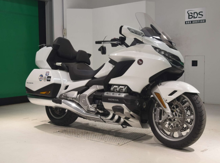 Мотоцикл Honda GL1800 TOUR D з пробігом 3983 km
