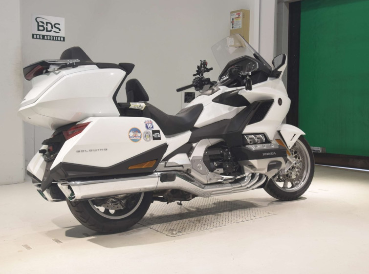 Мотоцикл Honda GL1800 TOUR D з пробігом 3983 km