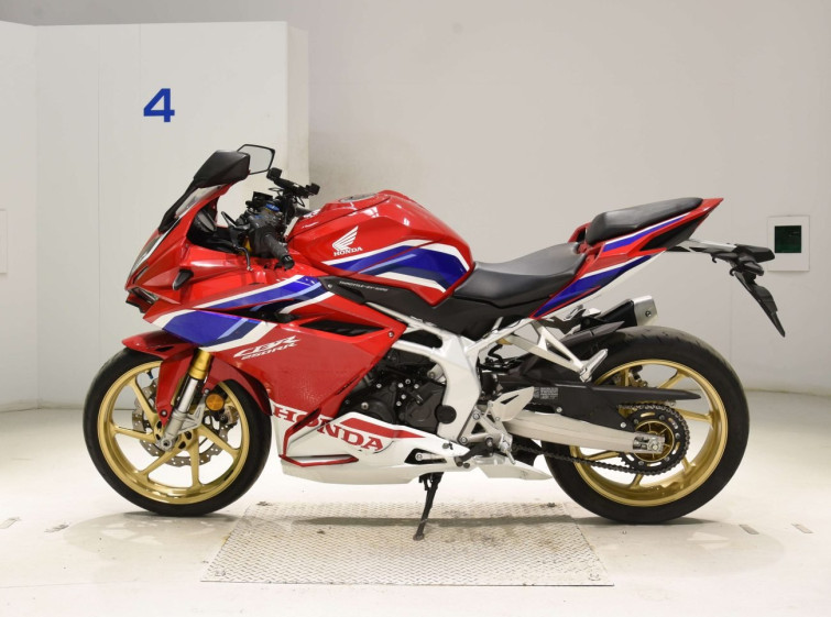 Мотоцикл Honda CBR250RRA с пробегом 13067 km