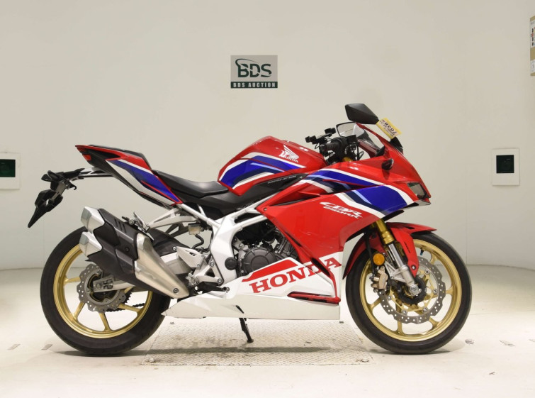 Мотоцикл Honda CBR250RRA с пробегом 13067 km