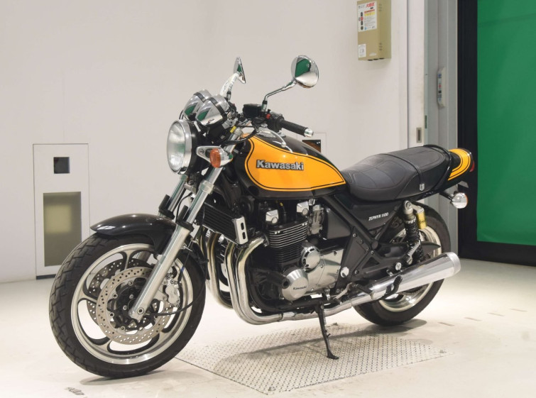 Мотоцикл Kawasaki ZEPHYR1100 з пробігом 36594 km
