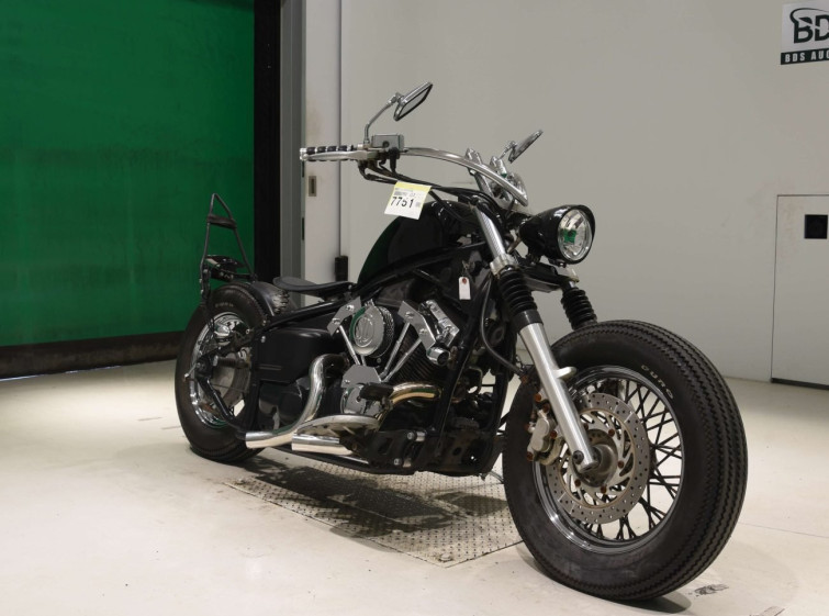 Мотоцикл Yamaha DRAGSTAR XVS400 CLASSIC