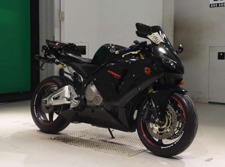 Мотоцикл Honda CBR600RR с пробегом 9855 km