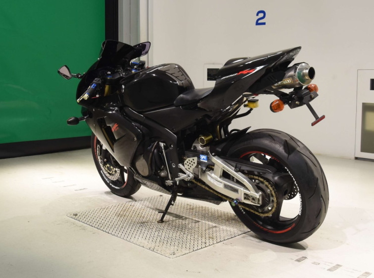 Мотоцикл Honda CBR600RR с пробегом 9855 km