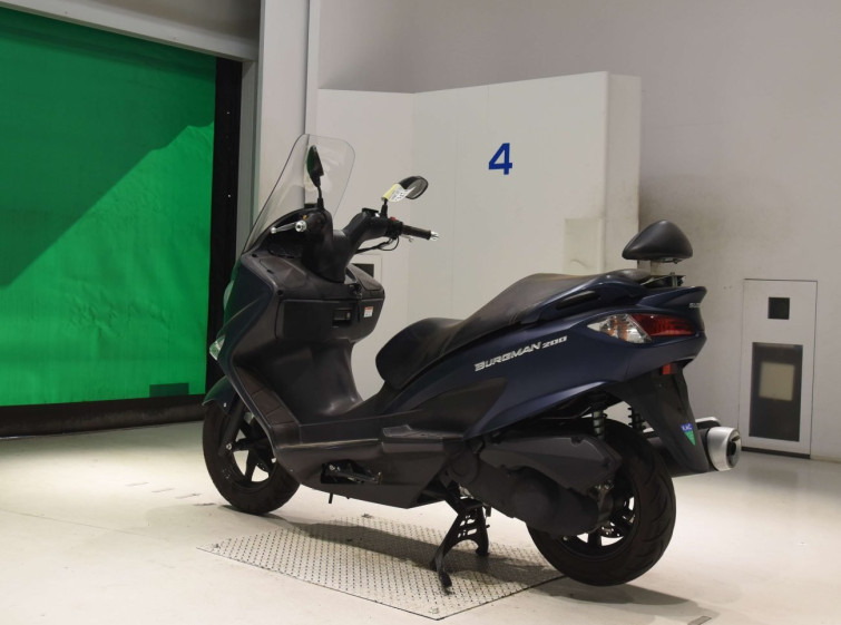 Мотоцикл Suzuki BURGMAN200A