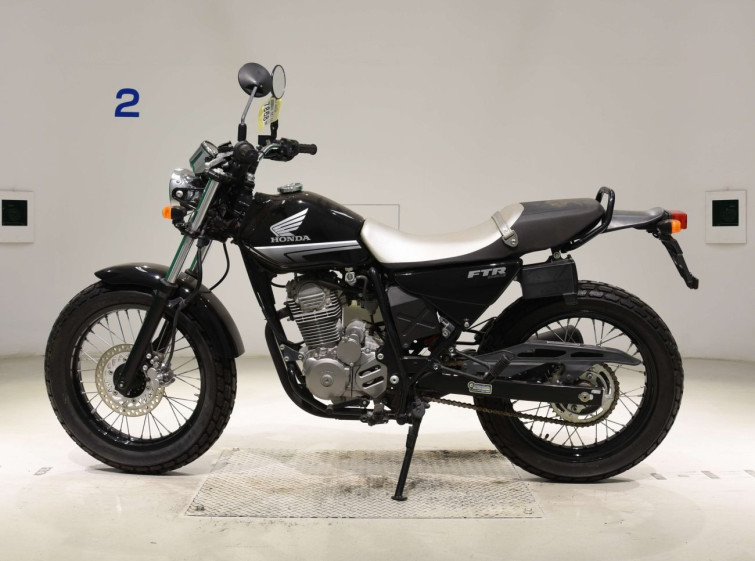 Мотоцикл Honda FTR223 з пробігом 4141 km