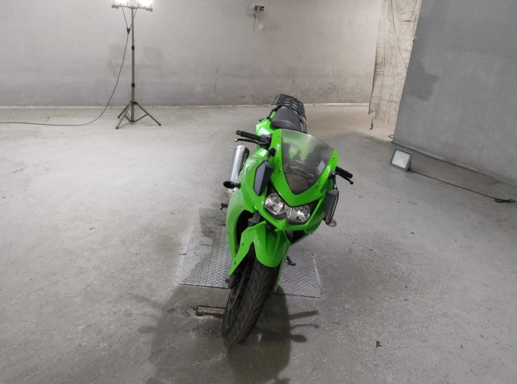 Мотоцикл Kawasaki NINJA250R з пробігом 18518 km