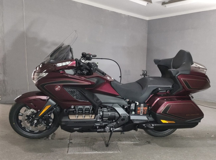 Мотоцикл Honda GL1800 TOUR з пробігом 1 km