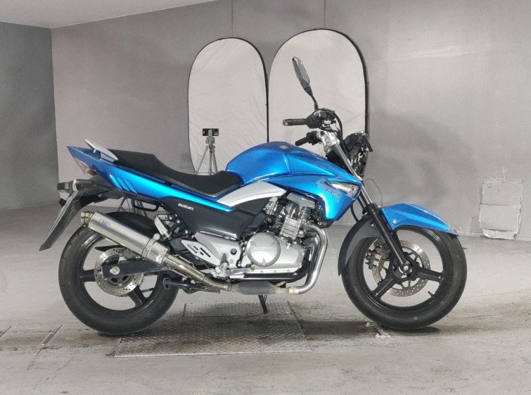 Мотоцикл Suzuki GSR250 с пробегом 14933 km