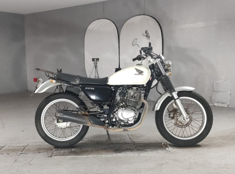Мотоцикл Honda CB223S с пробегом 76244 km