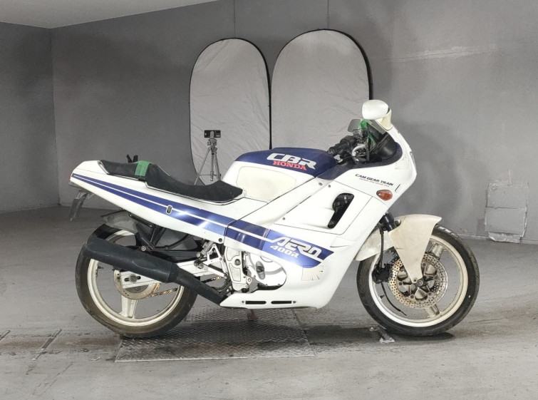 Мотоцикл Honda CBR400RR с пробегом 36235 km
