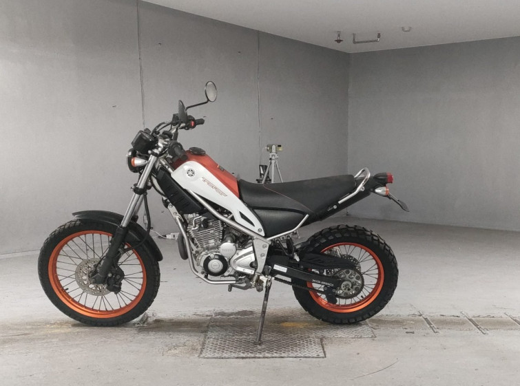 Мотоцикл Yamaha TRICKER с пробегом 4233 km