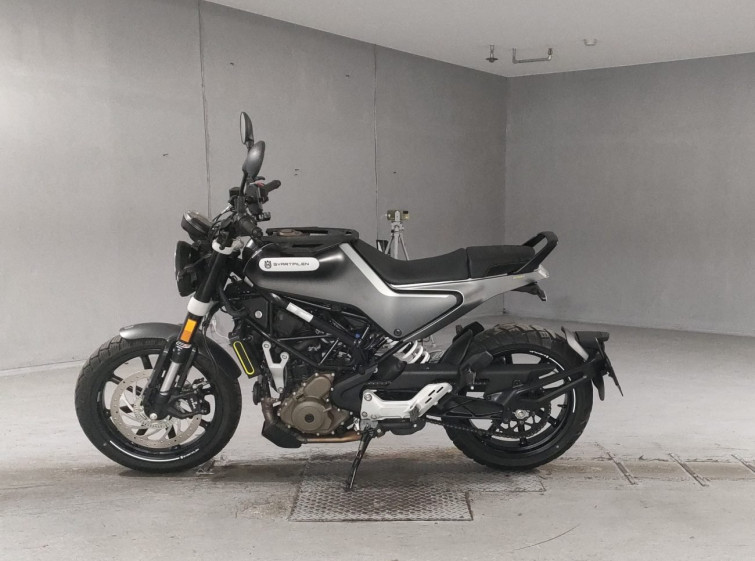 Мотоцикл Husqvarna SVARTPILEN 250 з пробігом 5136 km