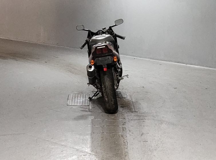 Мотоцикл Honda VFR400R с пробегом 20442 km